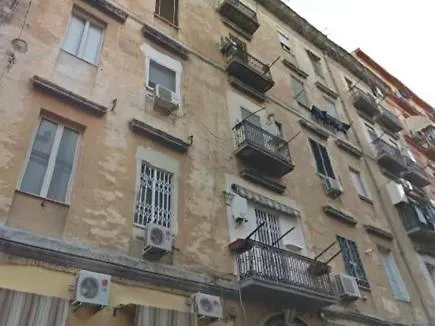 Affittacamere Toledo 招待所